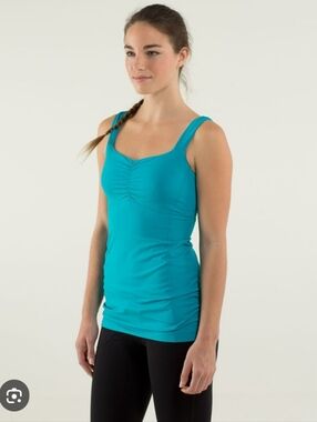 Lululemon Aria Tank II, turquoise/teal color NWT sz 6